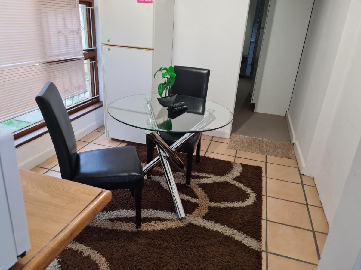Zenith House Boston Self Catering Accomodation 케이프타운 외부 사진