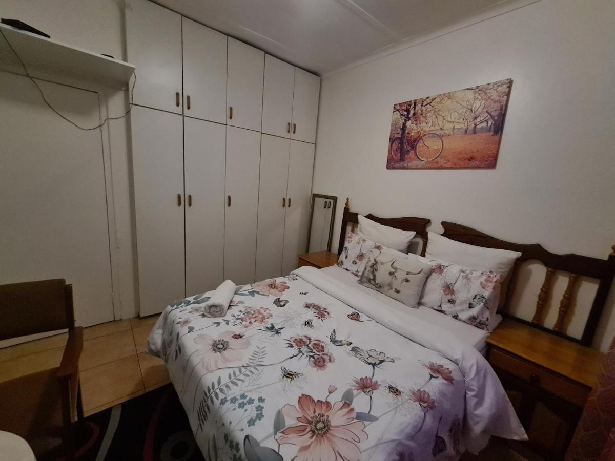 Zenith House Boston Self Catering Accomodation 케이프타운 외부 사진